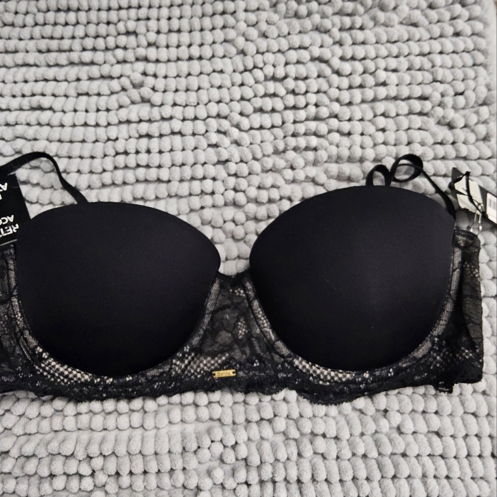1 New BeMe New York Black Bra size 32C
